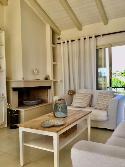 Sea Breeze - Home With A View Bouzaíika Εξωτερικό φωτογραφία
